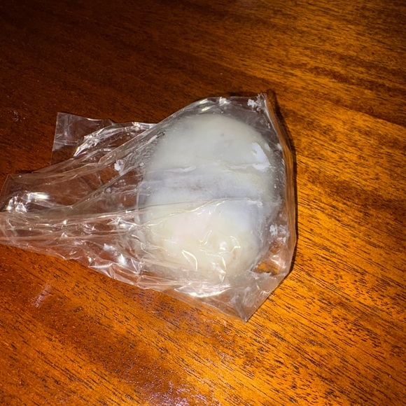 Lush Body Butter Scrubee - Picture 2 of 4